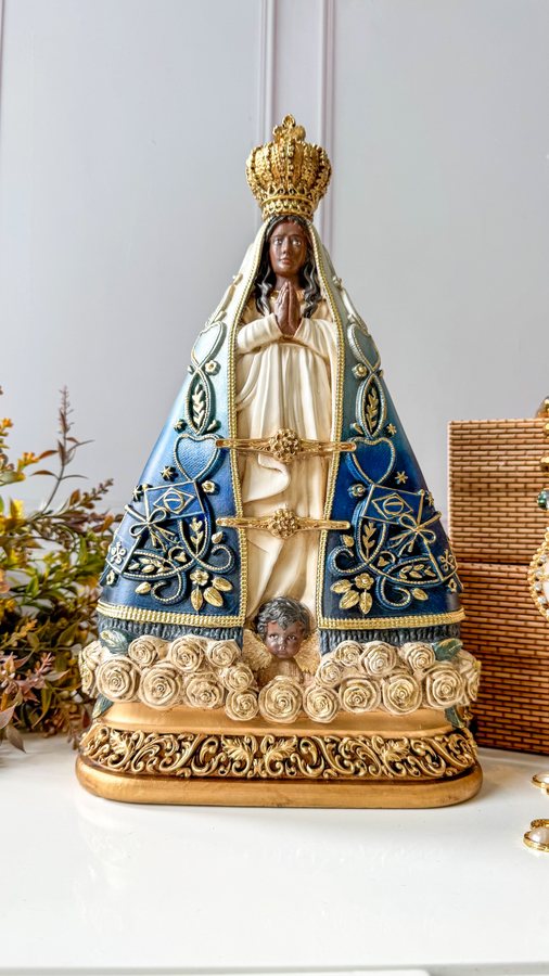 peça de arte sacra pintada à mão