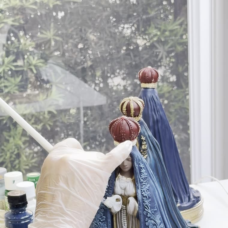 Nossa Senhora Aparecida pintada à mão